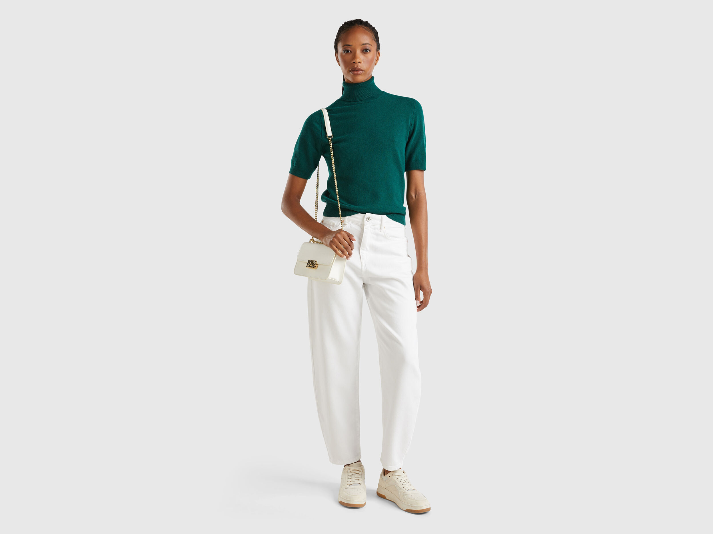 Forest green short sleeve turtleneck in cashmere blend