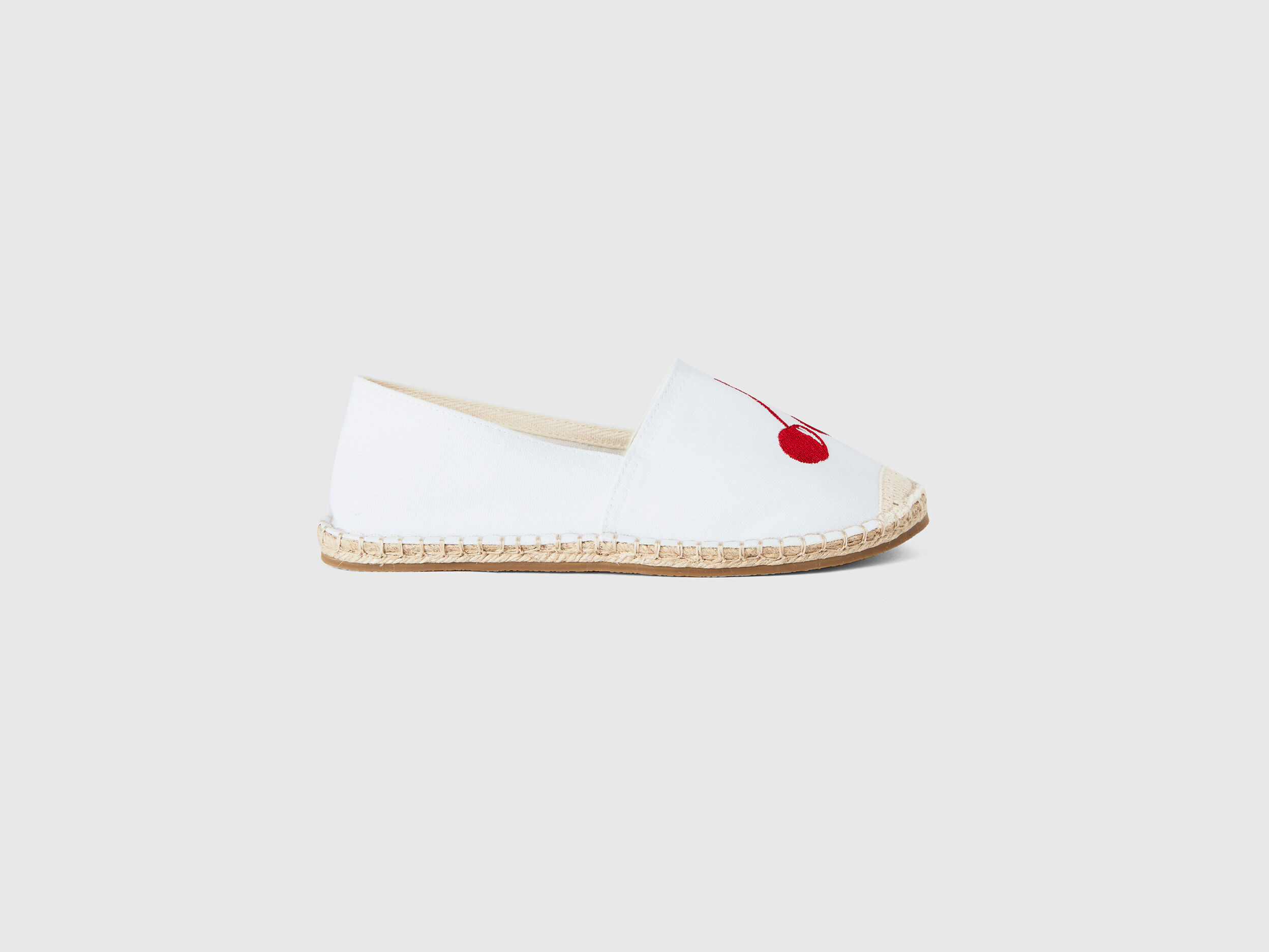 White espadrilles with cherry pattern White Benetton
