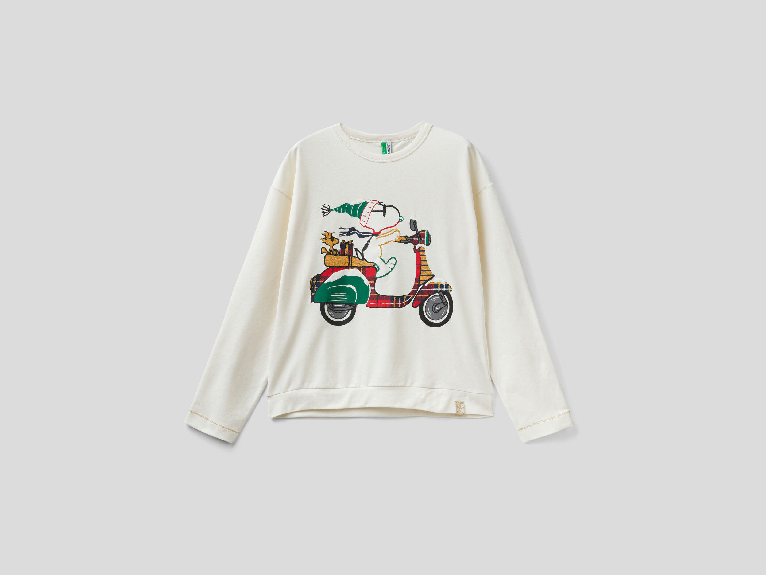 Benetton snoopy sweater shop