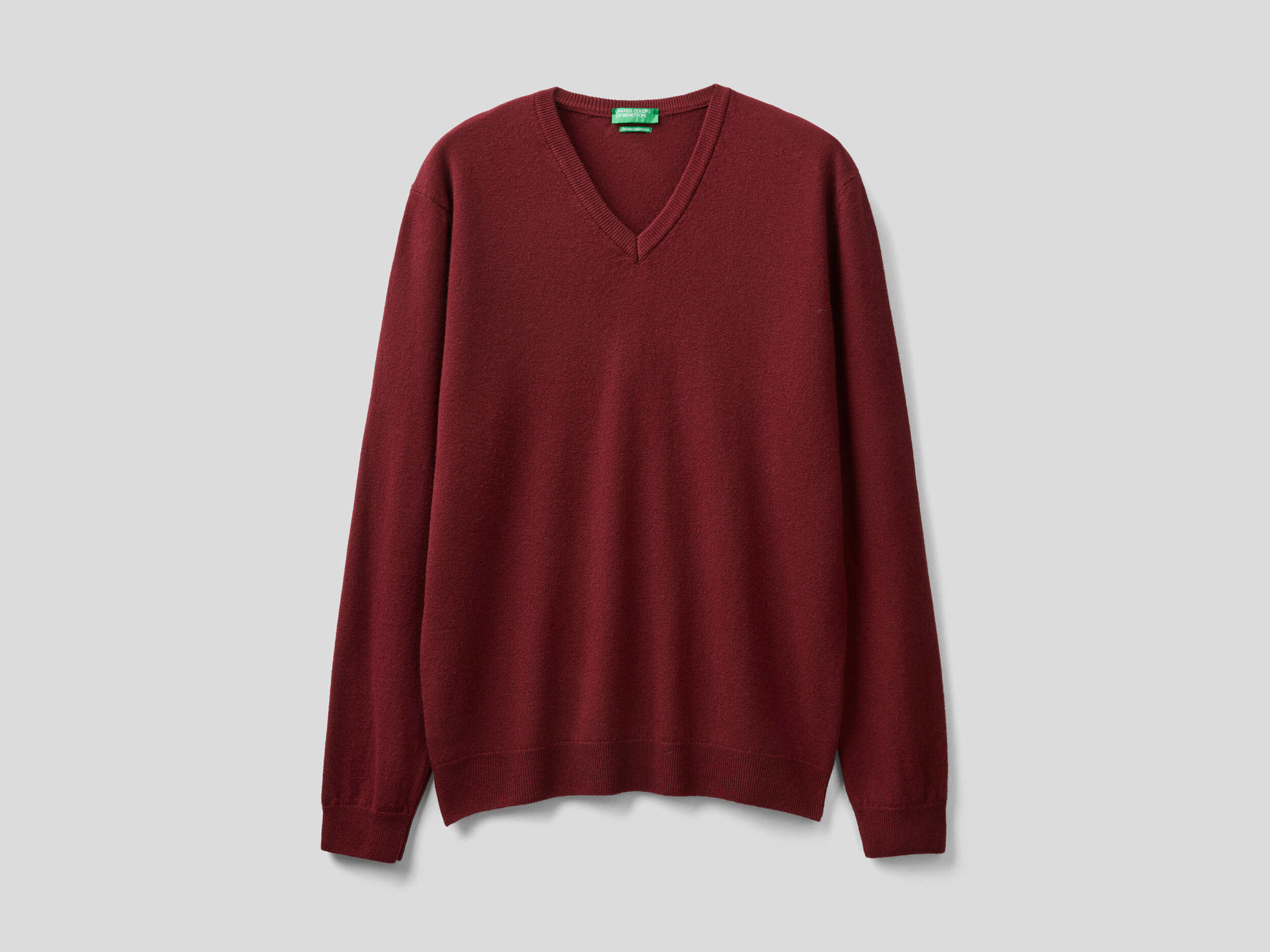 V neck deals burgundy sweater