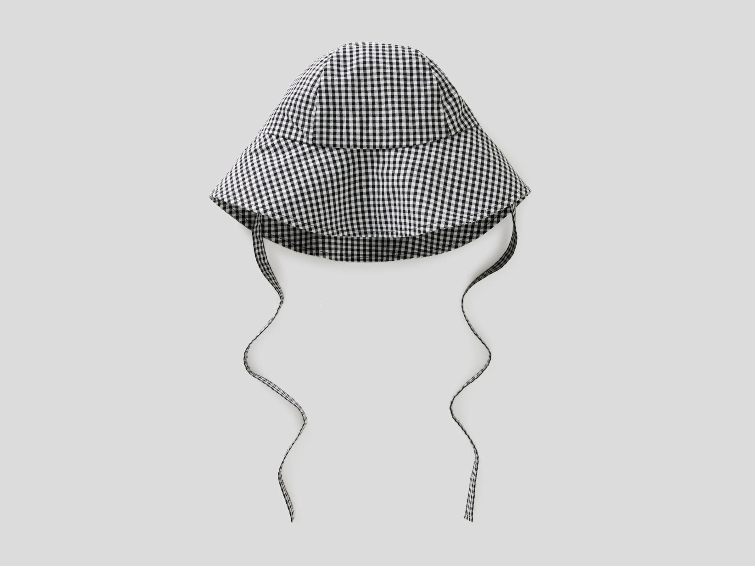 Patterned hat in cotton image number null