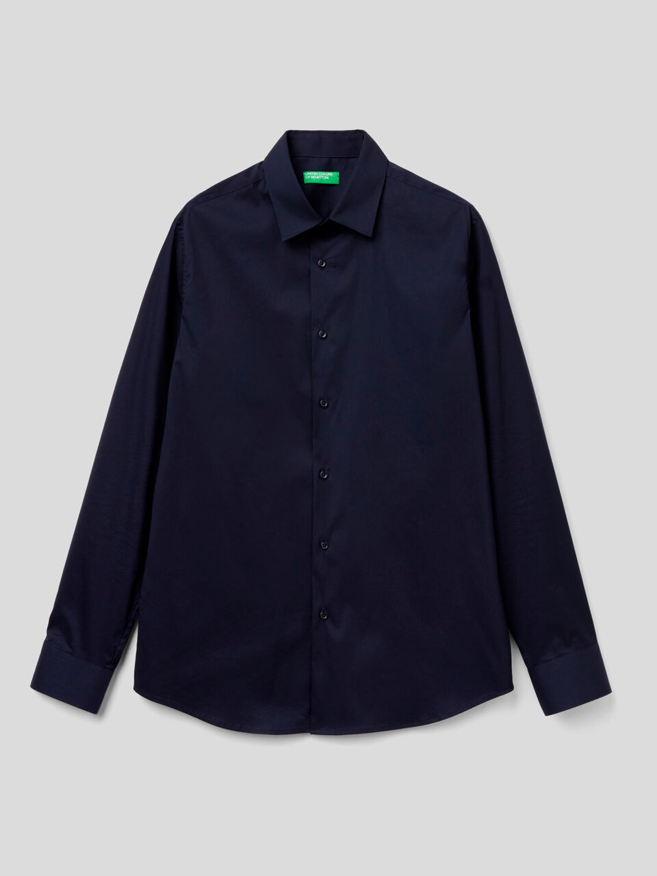 Solid color slim fit shirt image number 1
