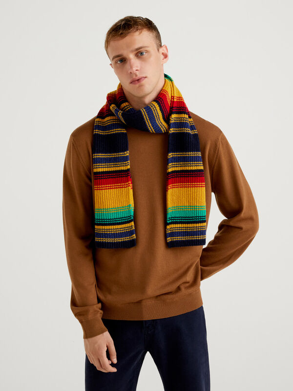 Scarf with multicolored stripes Men