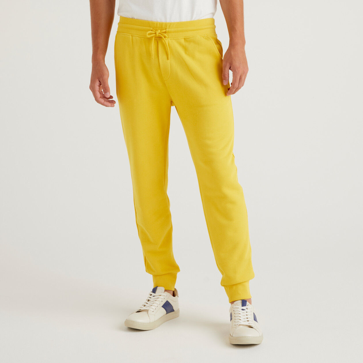 Mens shop yellow joggers