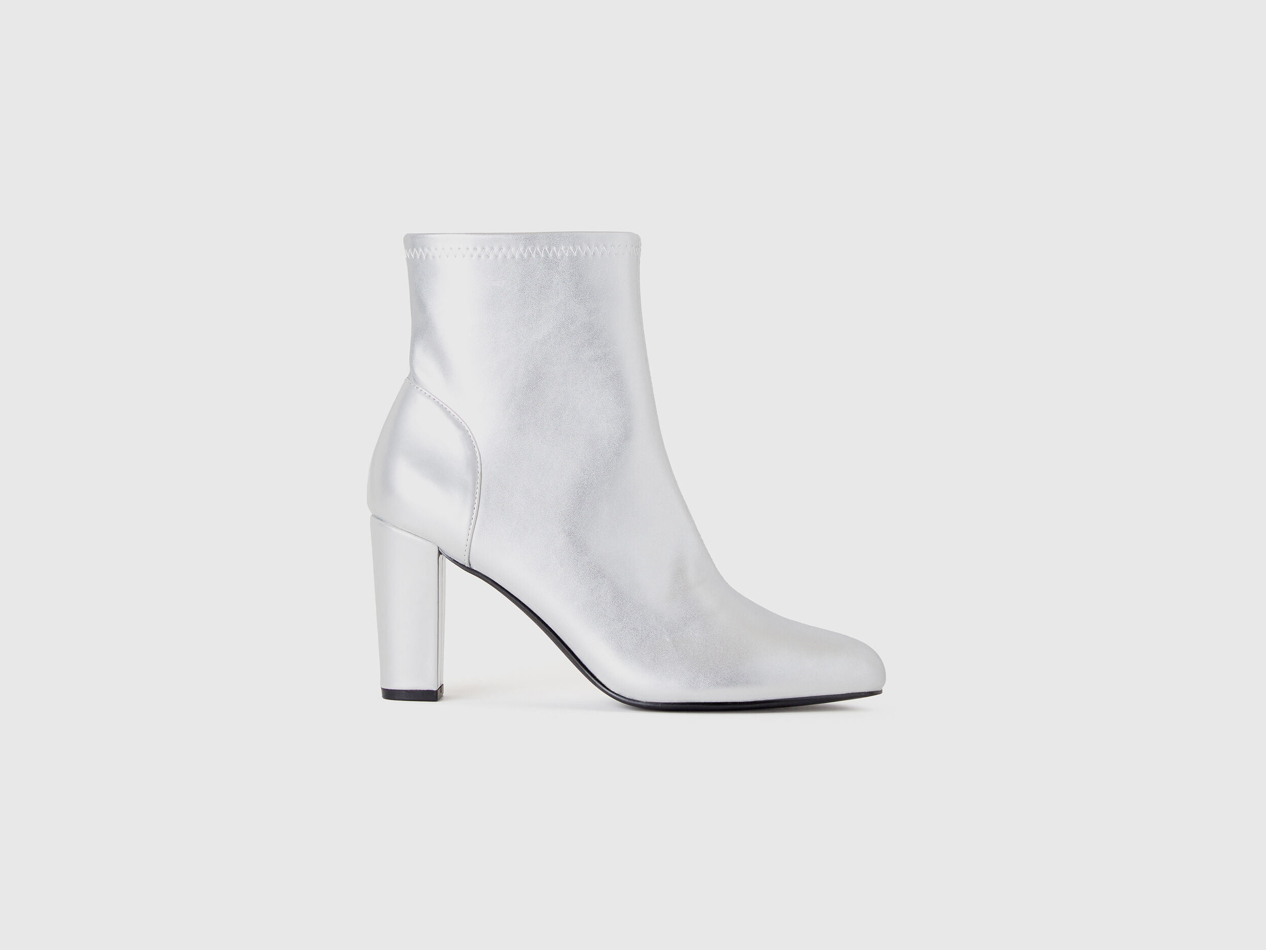 Benetton boots online discount