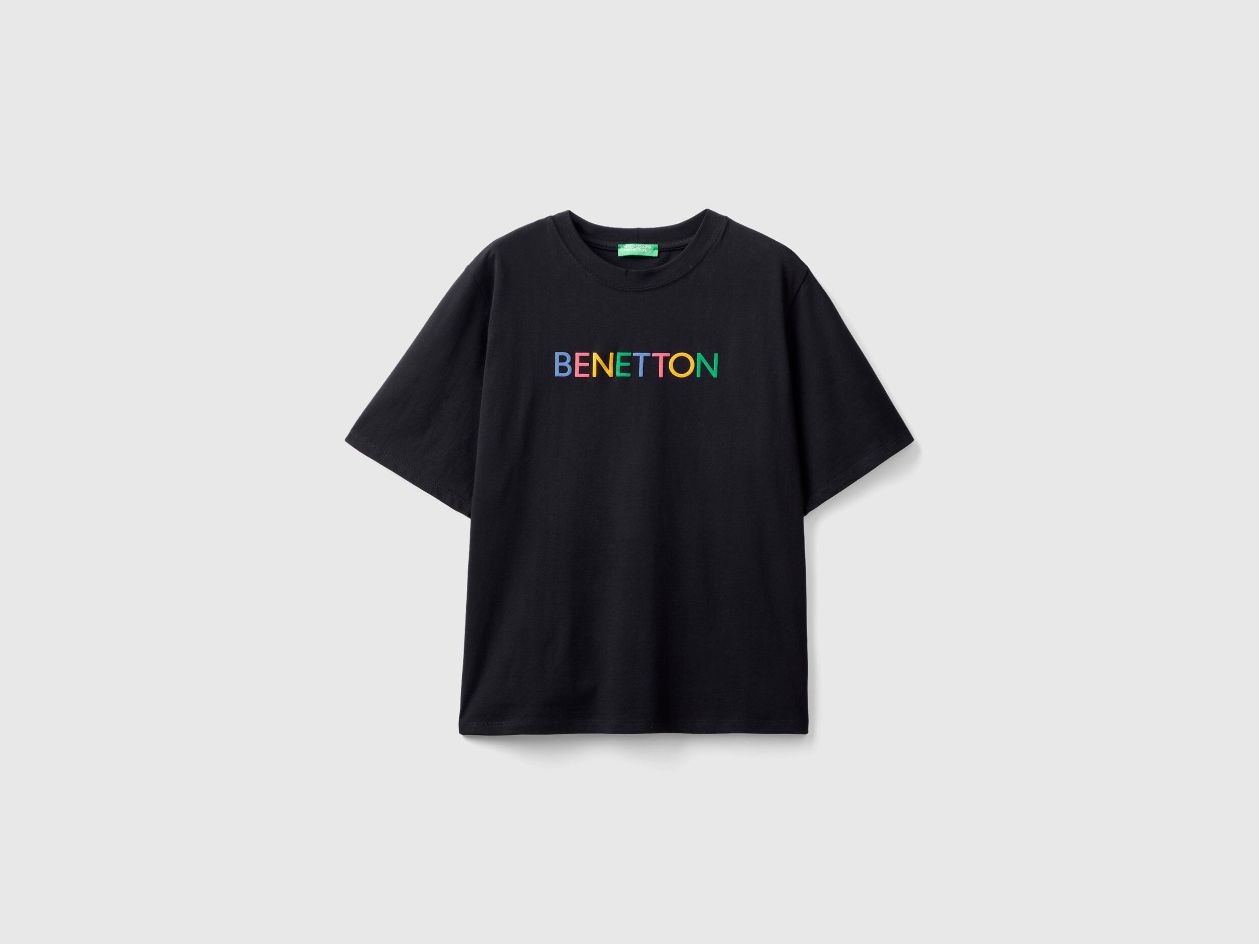 Vintage benetton t hotsell shirt