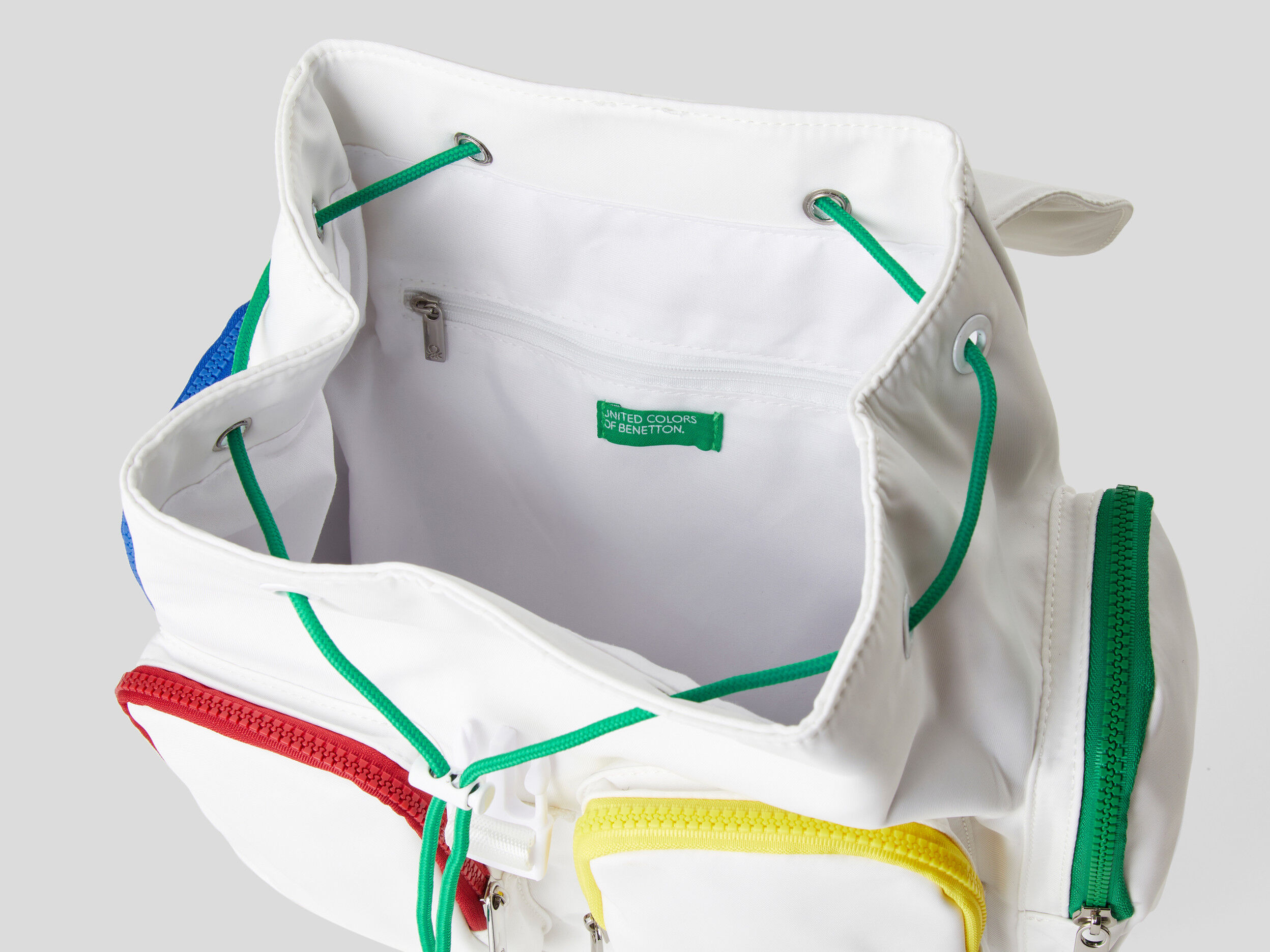 United colors of benetton backpack 901 hotsell