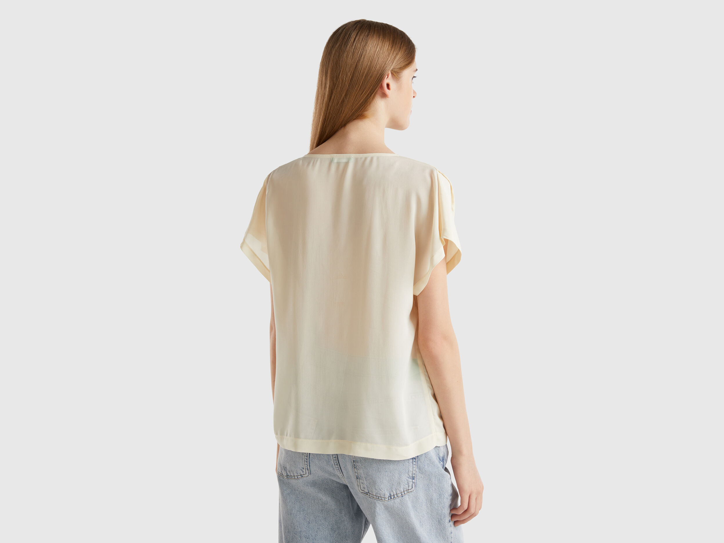Flowy short sleeve blouse - Creamy White | Benetton Flowy short sleeve blouse - Creamy White | Benetton