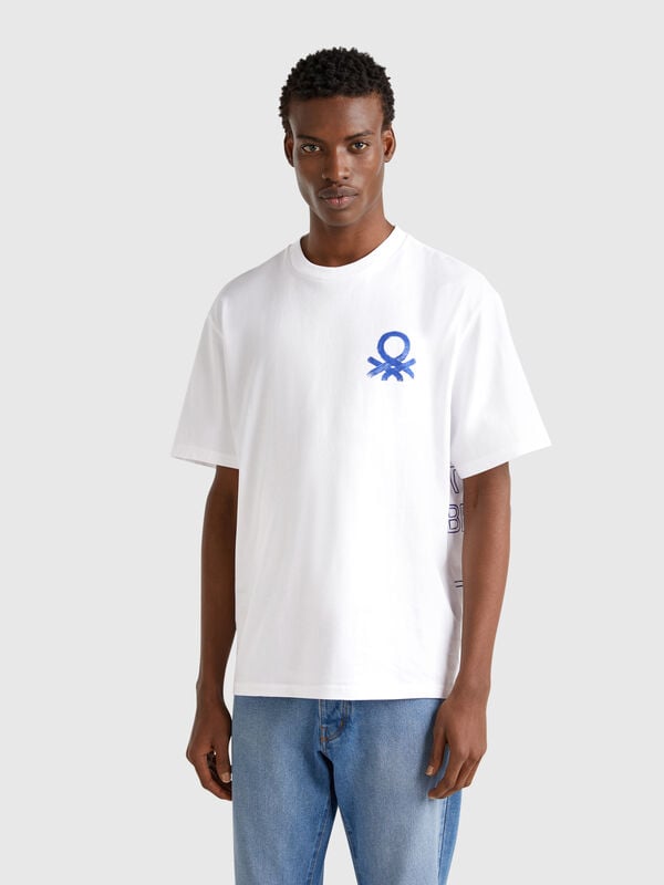 T-shirt with print on front and back Men