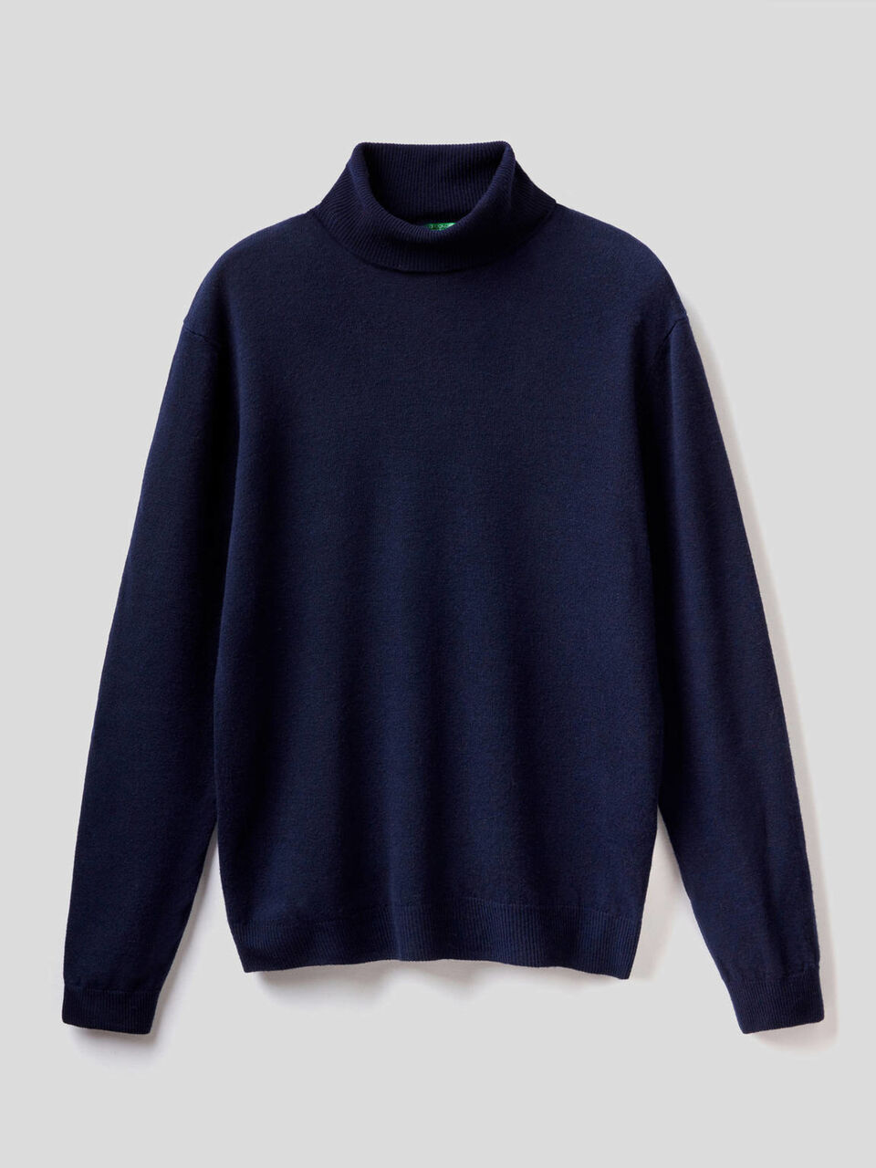 Turtleneck in pure virgin wool image number 1