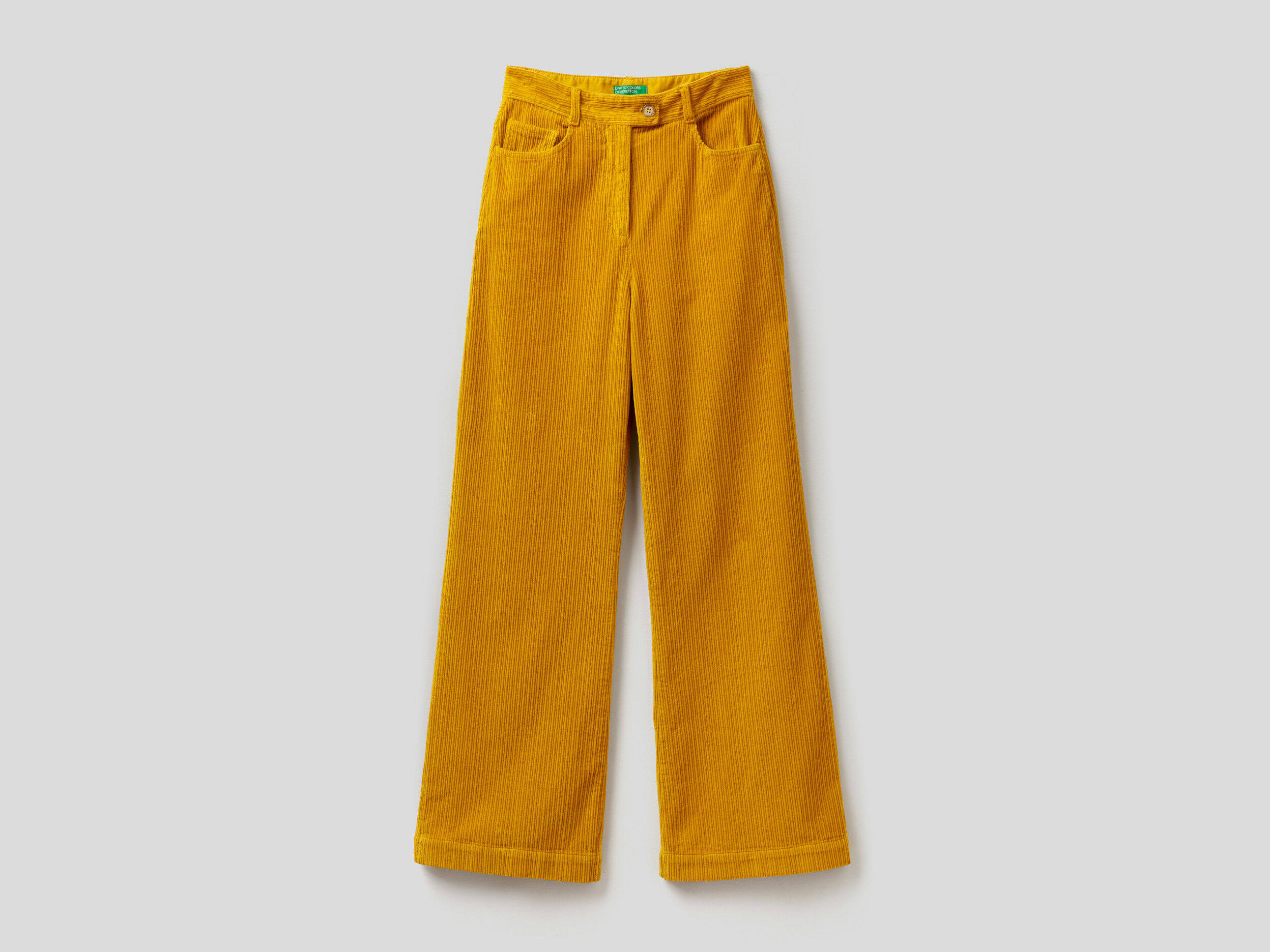 Yellow top velvet trousers