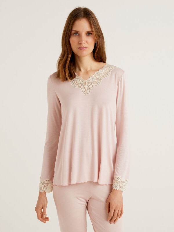 Top with lace detail Women
