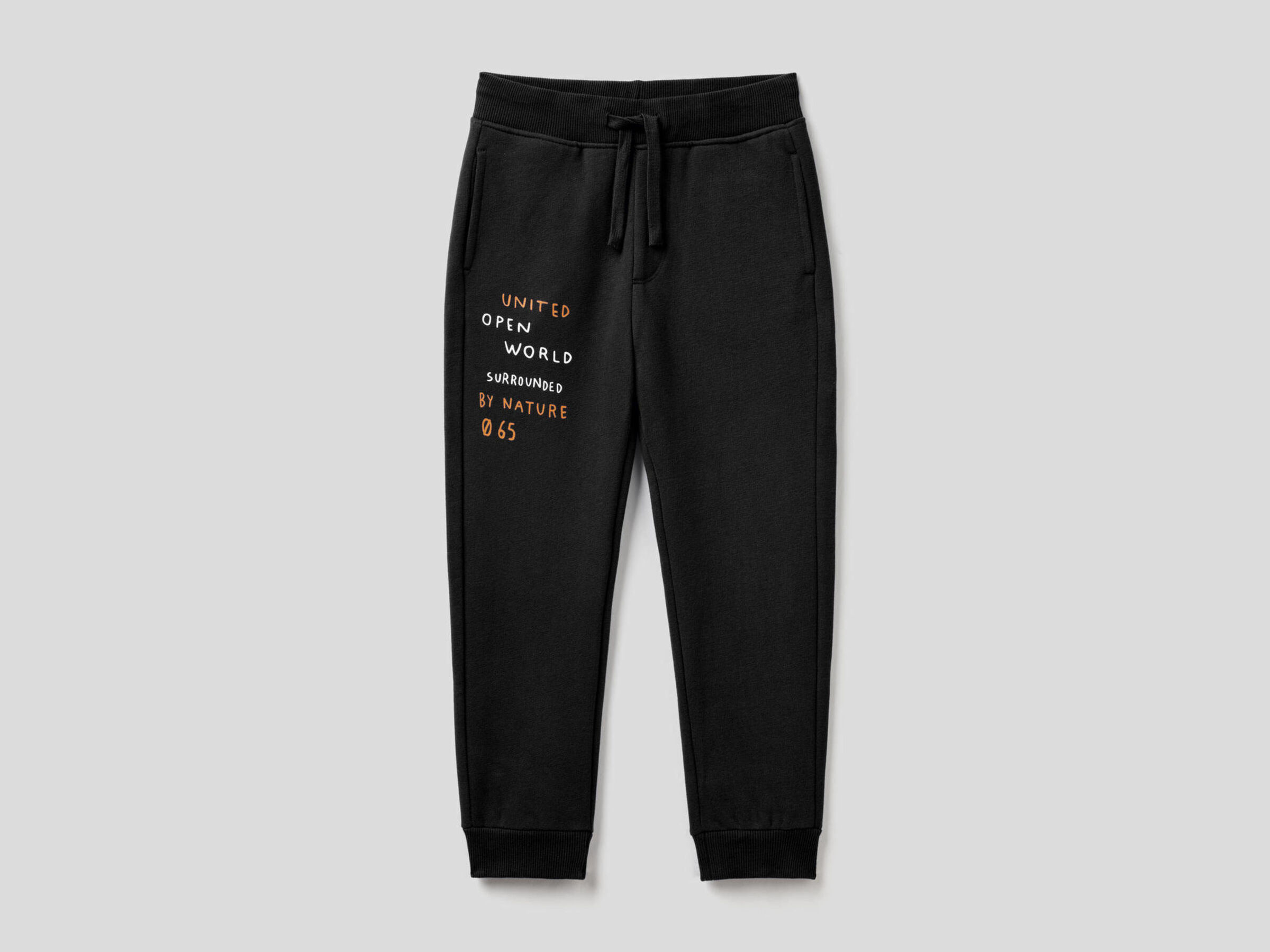 Sweatpants image number null