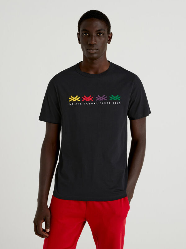 Black t-shirt with logo print Men