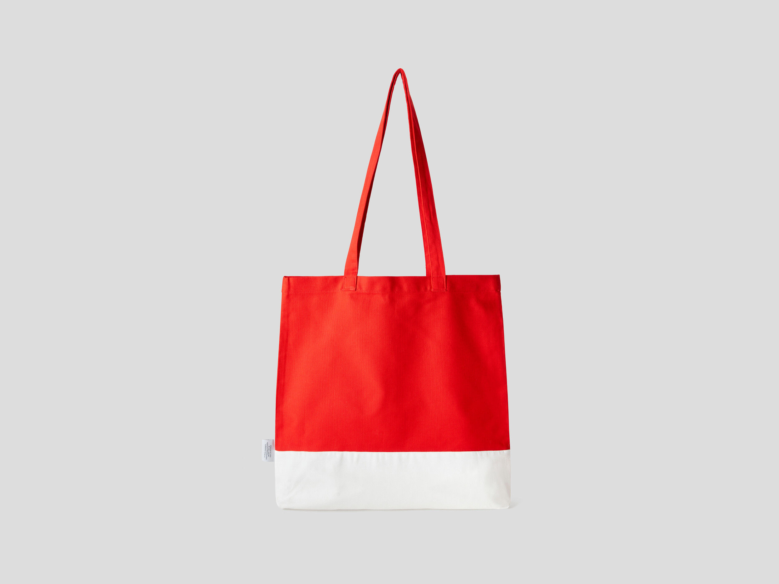 Shopping new arrivals bag red