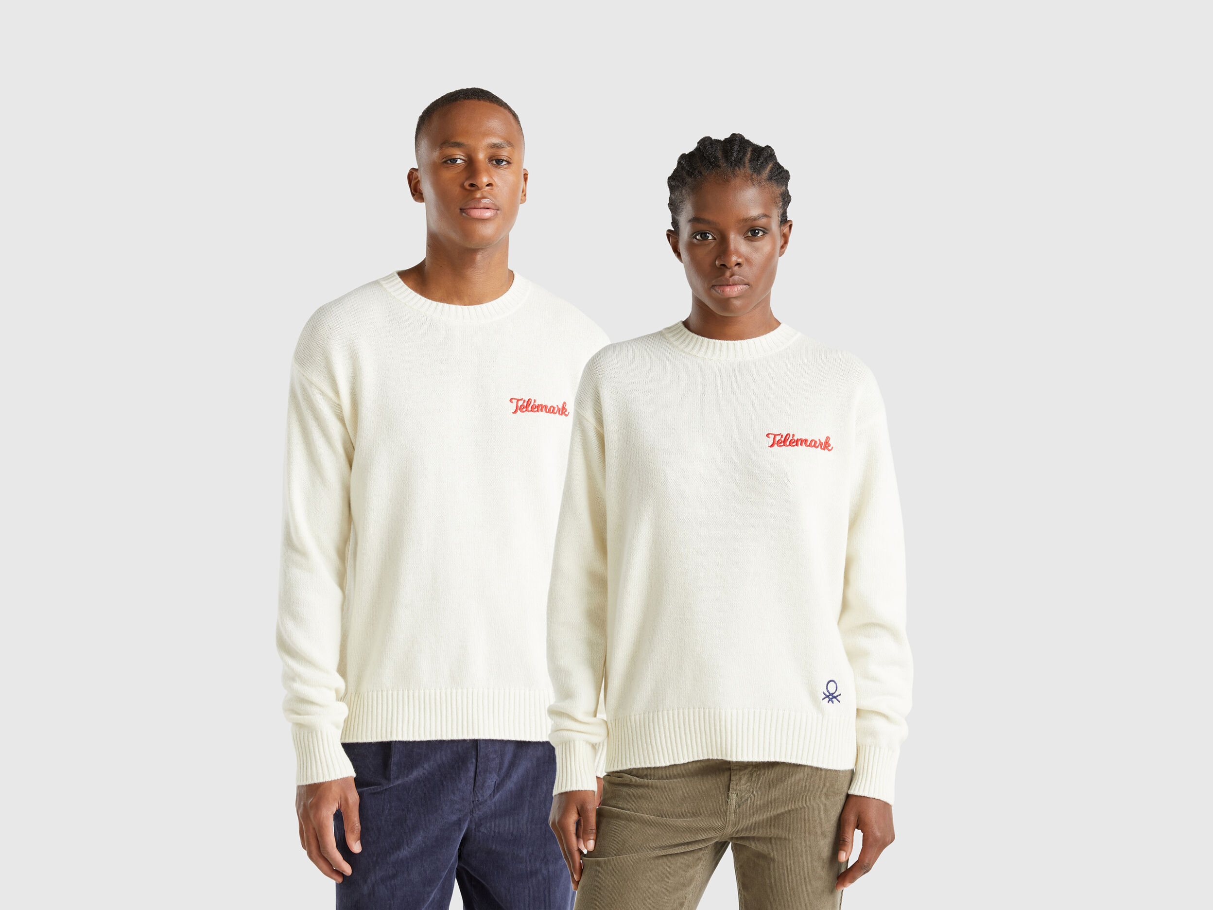 Wool blend sweater with ski graphic - Creamy White | Benetton