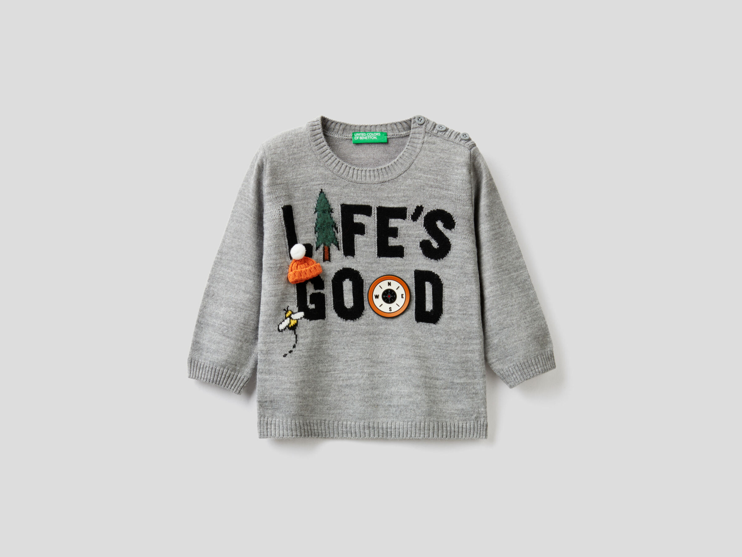 Sweater with inlaid illustration image number null