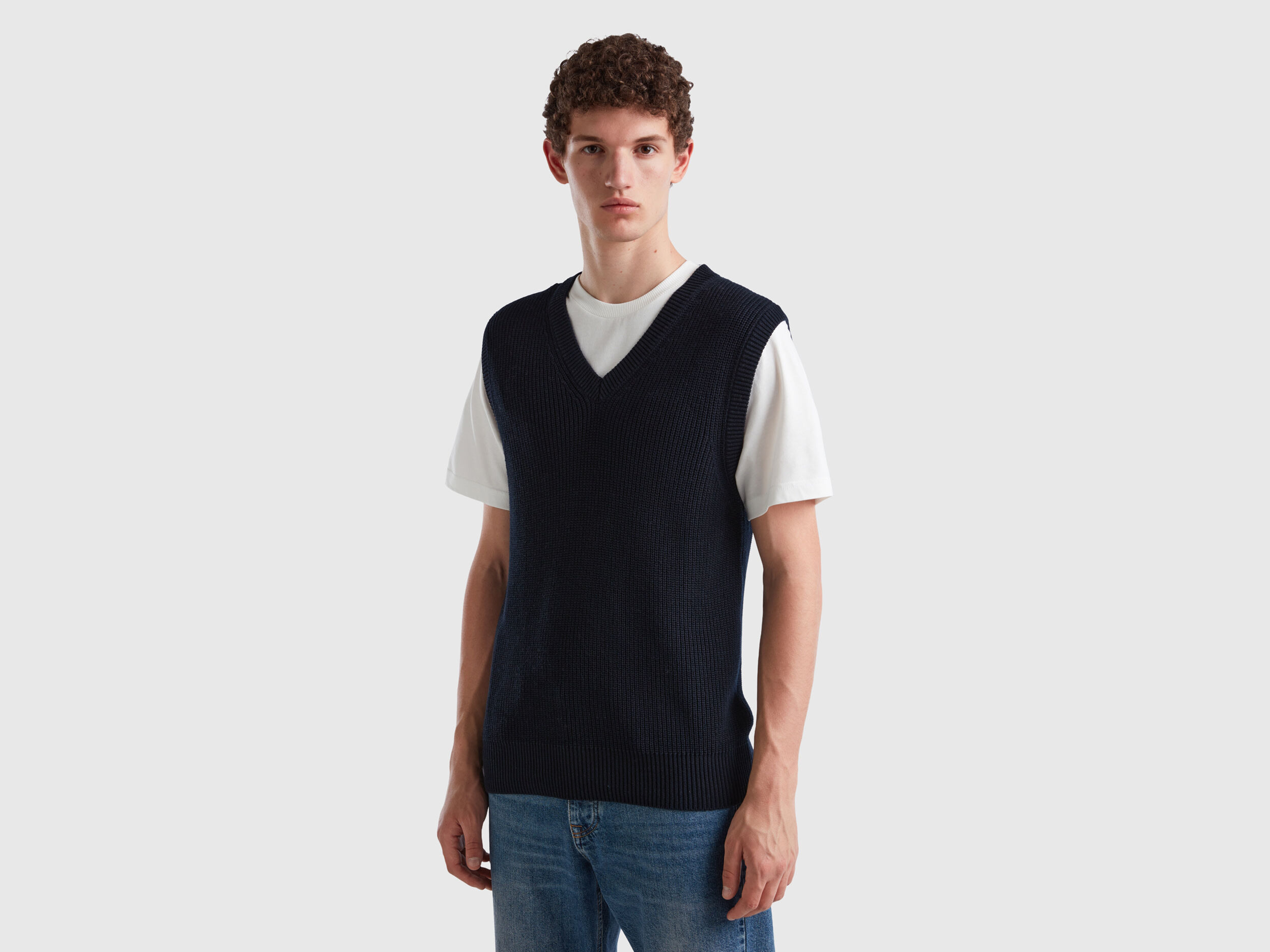 Deep v neck vest men's new arrivals