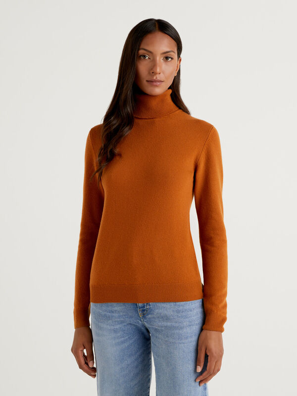 Women Pullover Roll-neck (Brown)