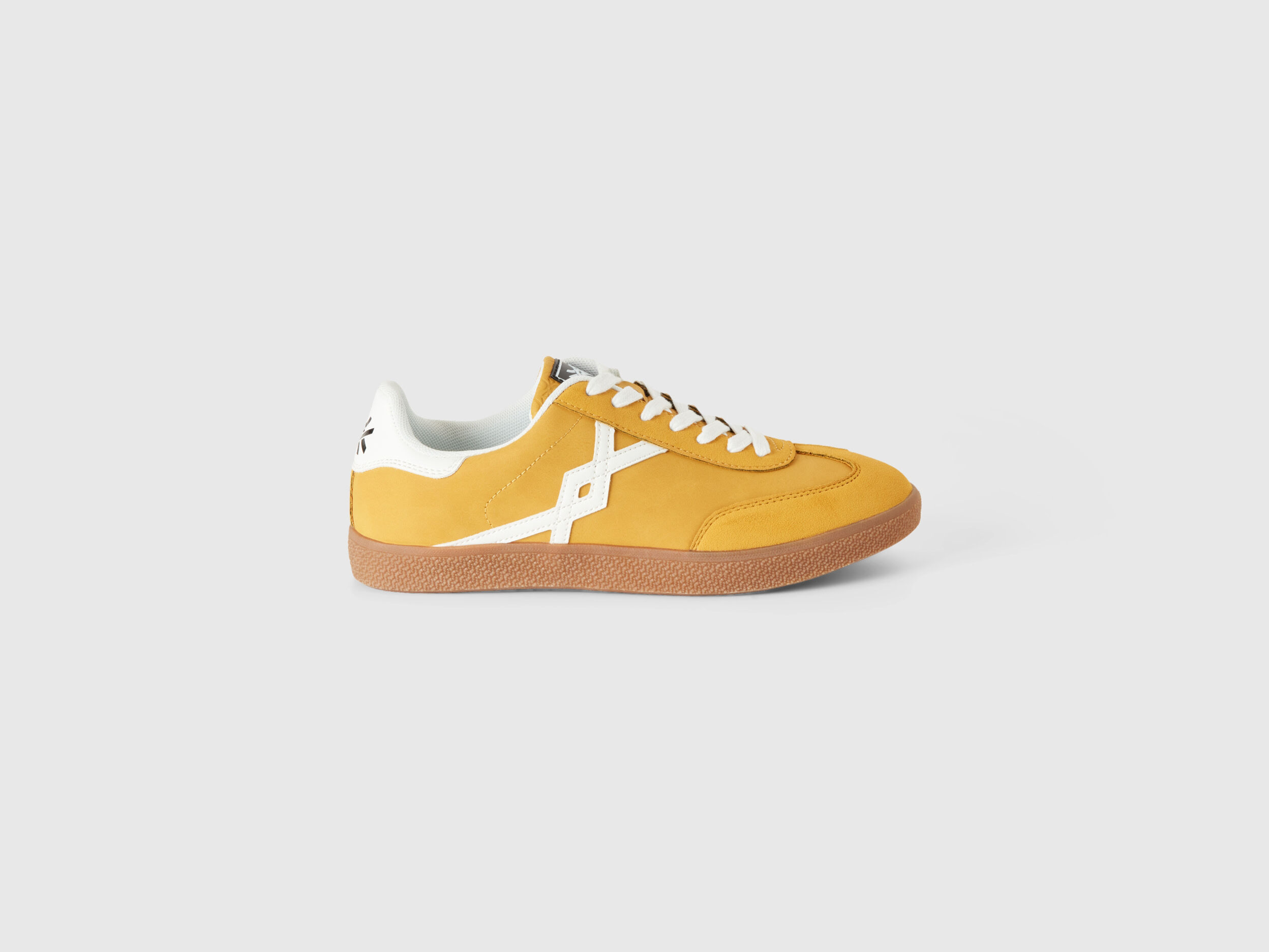 Mustard yellow low top sneakers Mustard Benetton