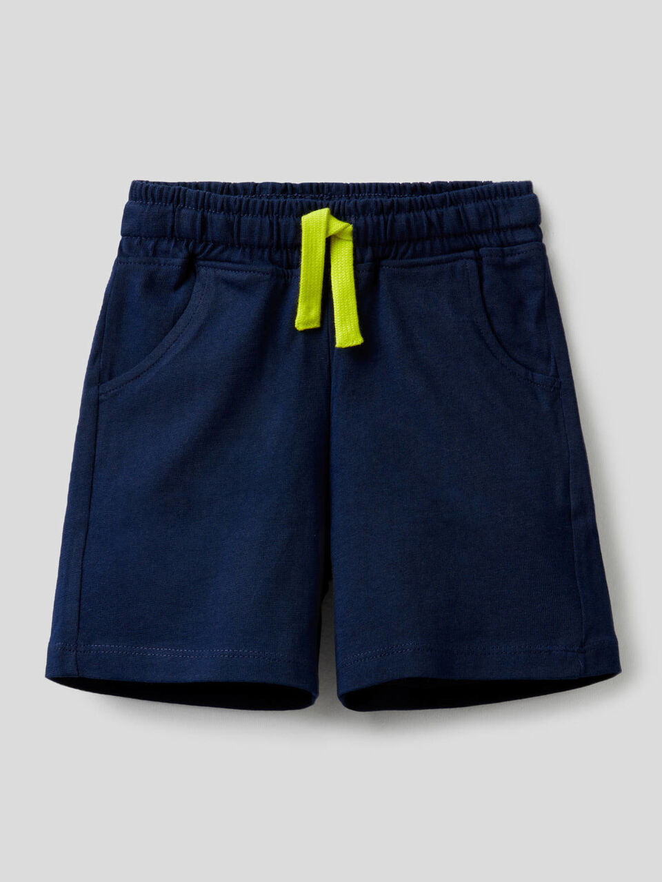 Pantalón corto de 100% algodón image number 1