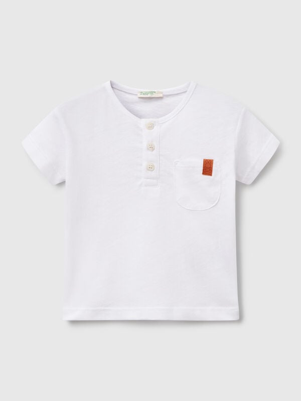 Camiseta con escote henley Recién nacidos