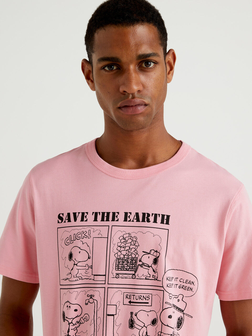 Camiseta de los Peanuts rosa salmón