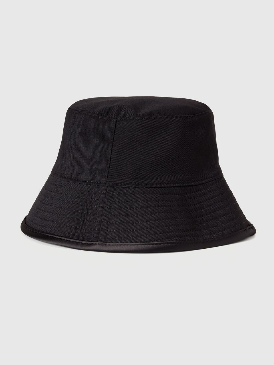 HAT Mujer image number null