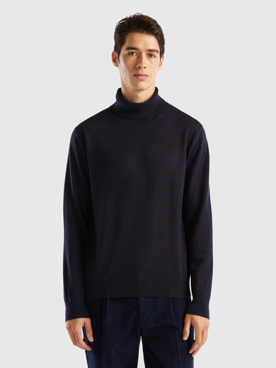 Mens black top turtleneck cashmere sweater