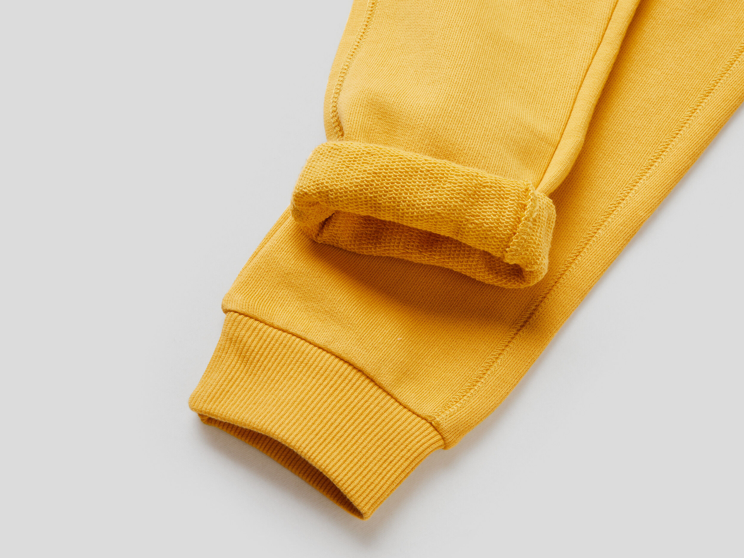 Yellow sweatpants in 100 cotton Mustard Benetton