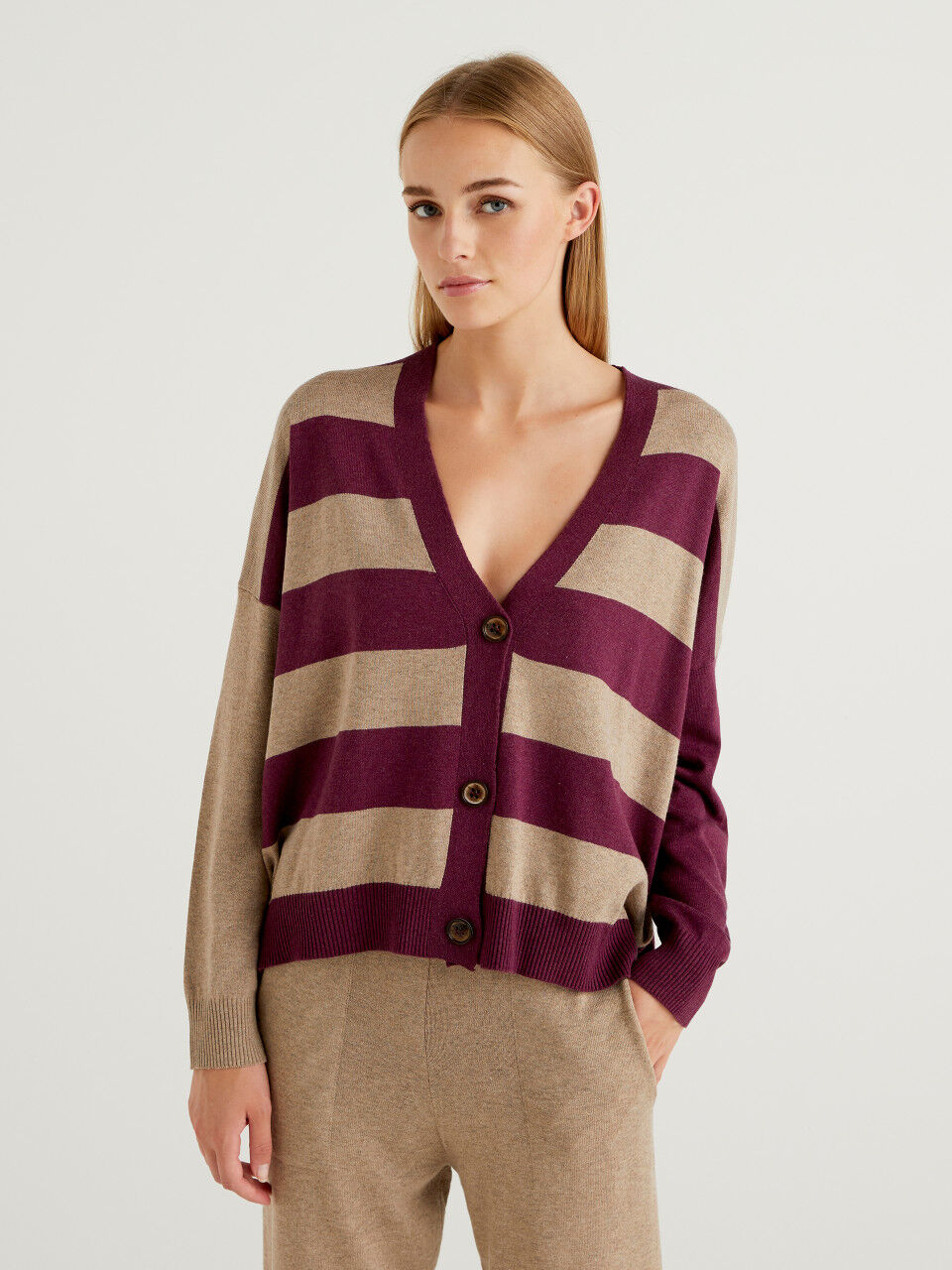 Boxy fit cardigan in wool blend