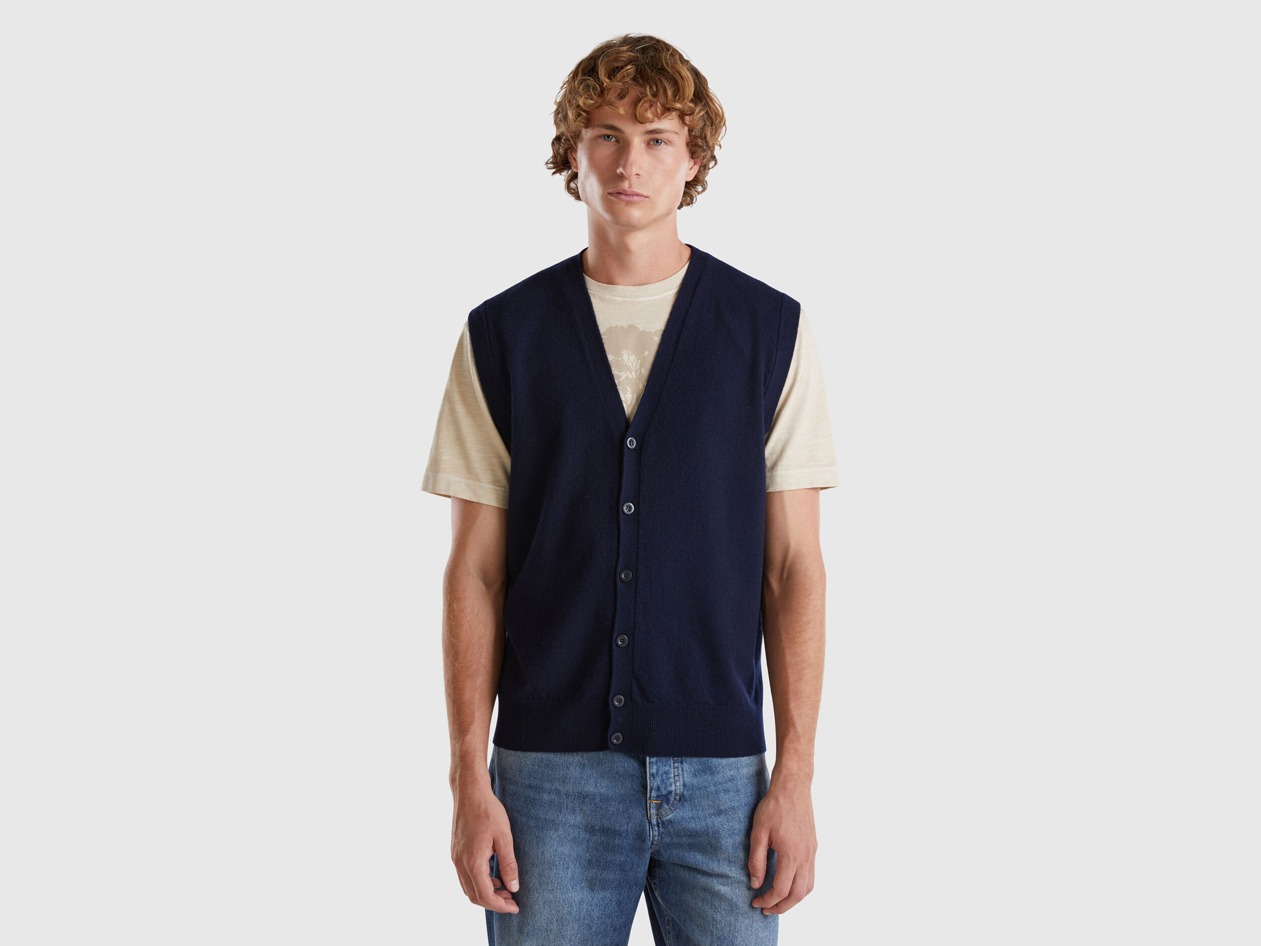 Dark blue vest in pure Merino wool - Dark Blue | Benetton Dark blue vest in pure Merino wool - Dark Blue | Benetton