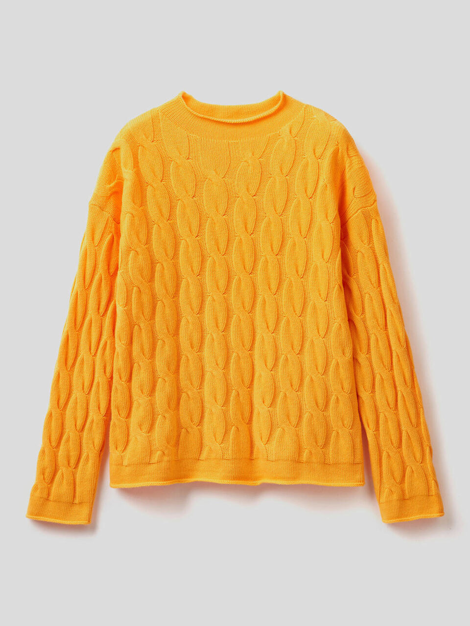 Cable knit sweater image number 1
