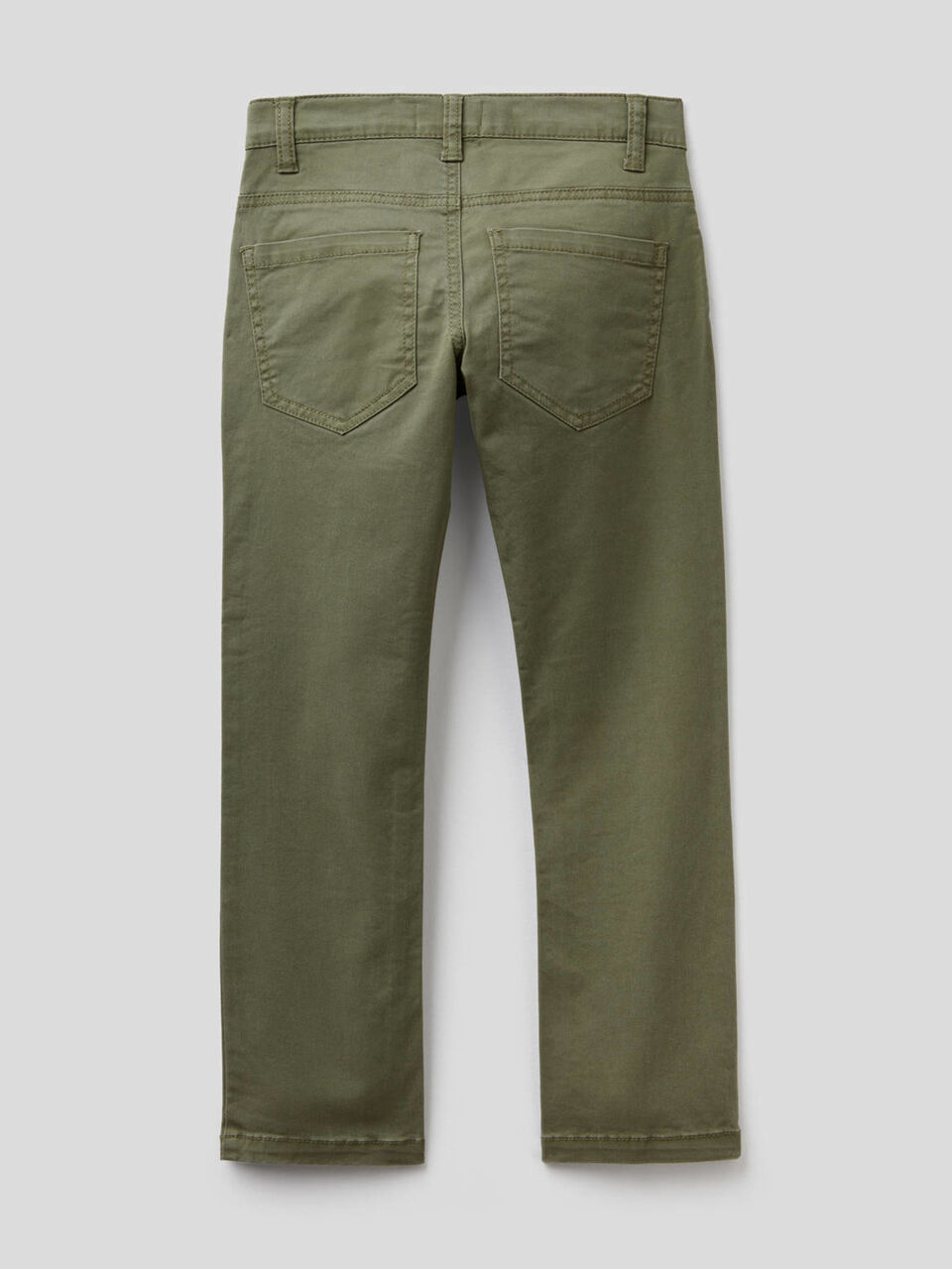 Pantalón ceñido con cinco bolsillos image number 2