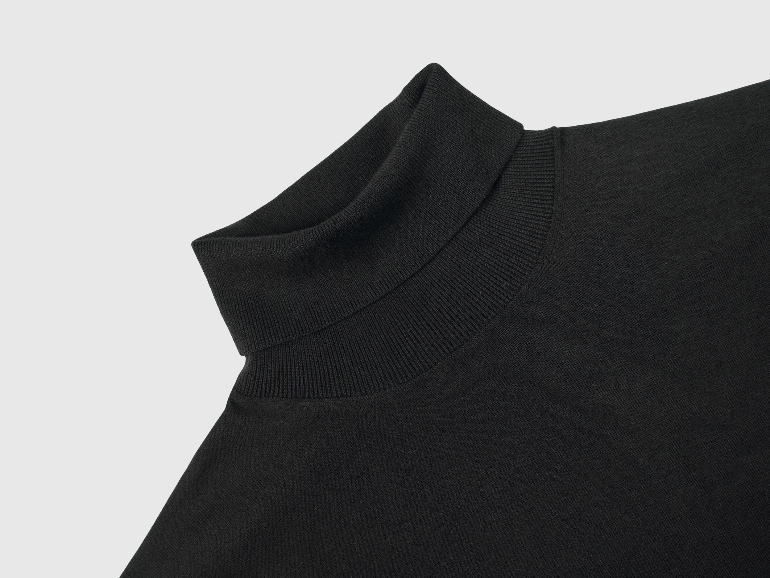 Turtleneck in lightweight cotton blend Black Benetton