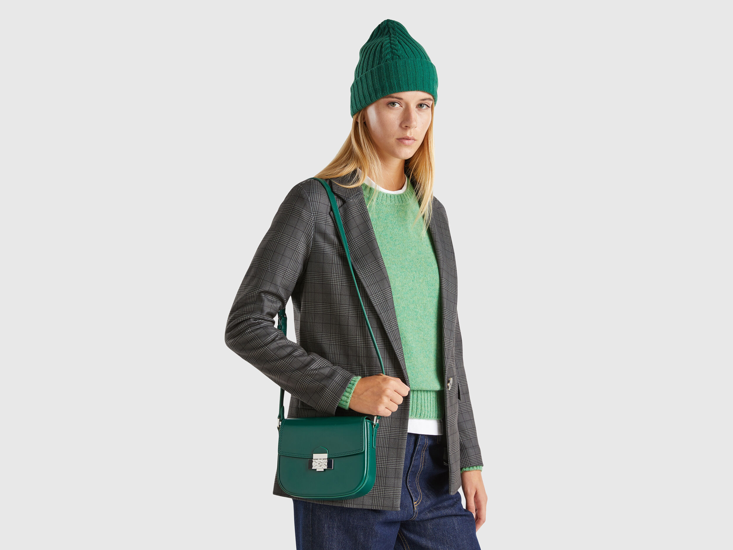 Small crossbody bag in synthetic patent leather - Dark Green