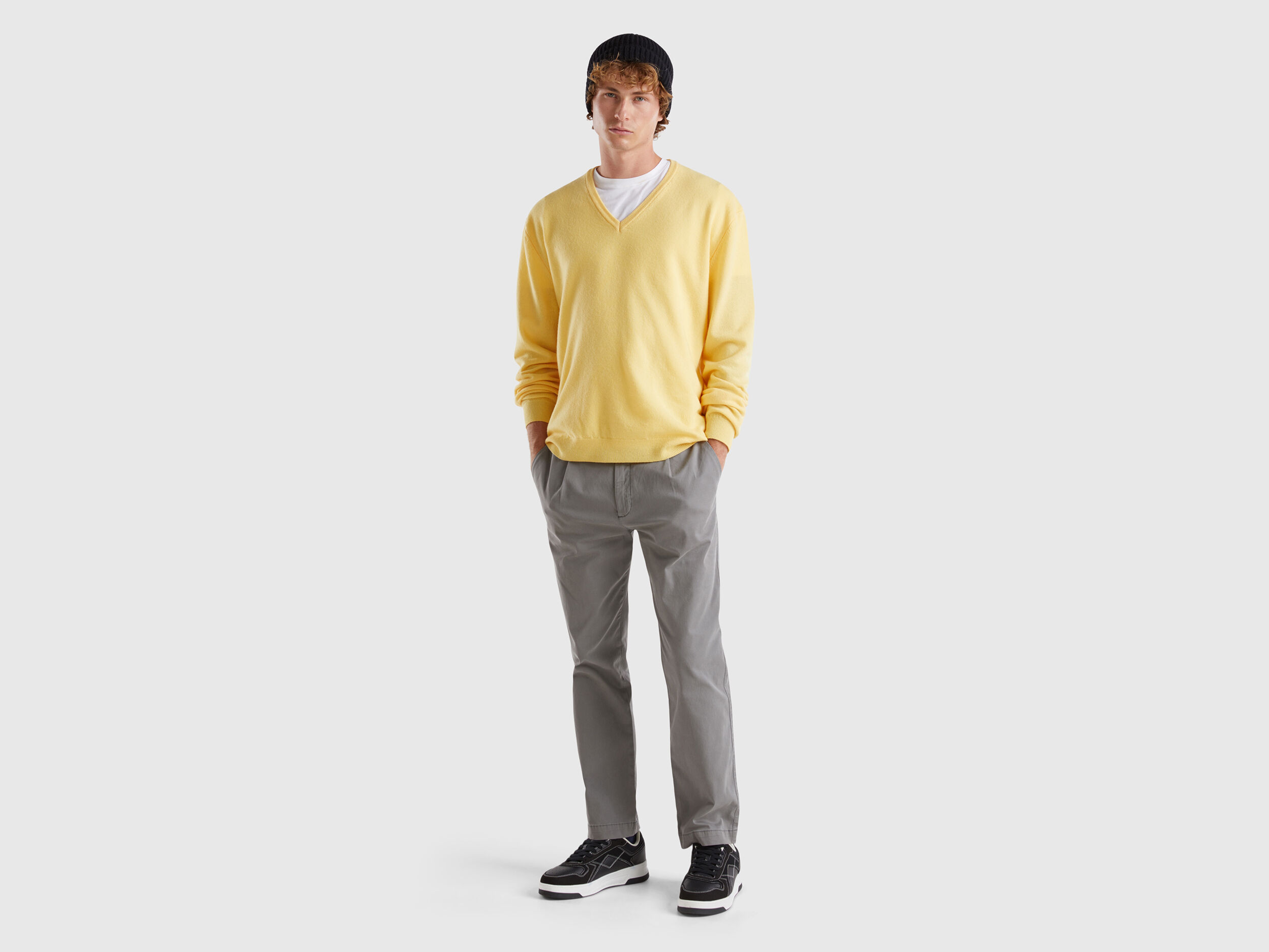 気になる対象商品 V-neck Yellow sweater Benetton | Yellow - wool Merino pure in セーター