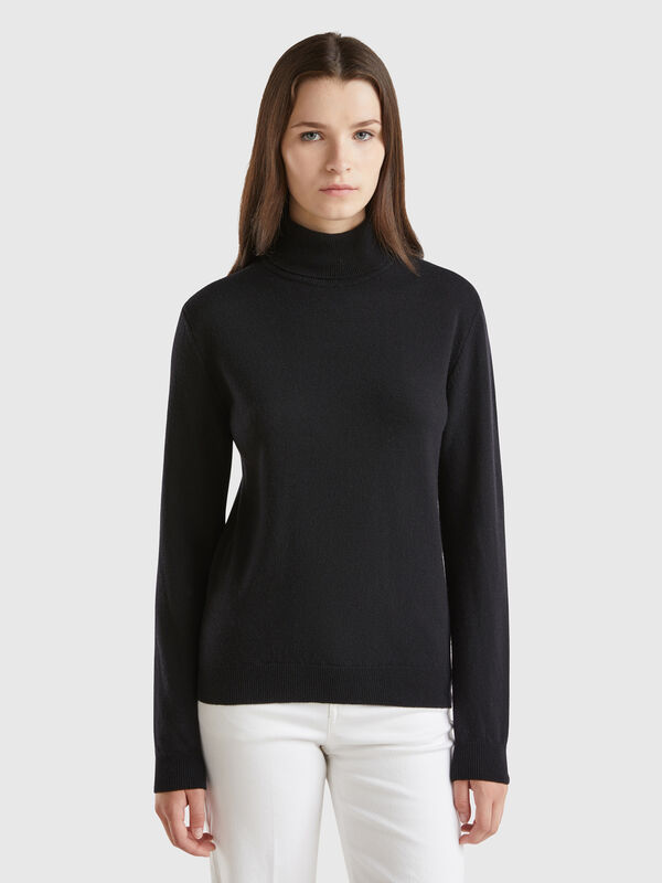 Black turtleneck sweater in pure Merino wool Women