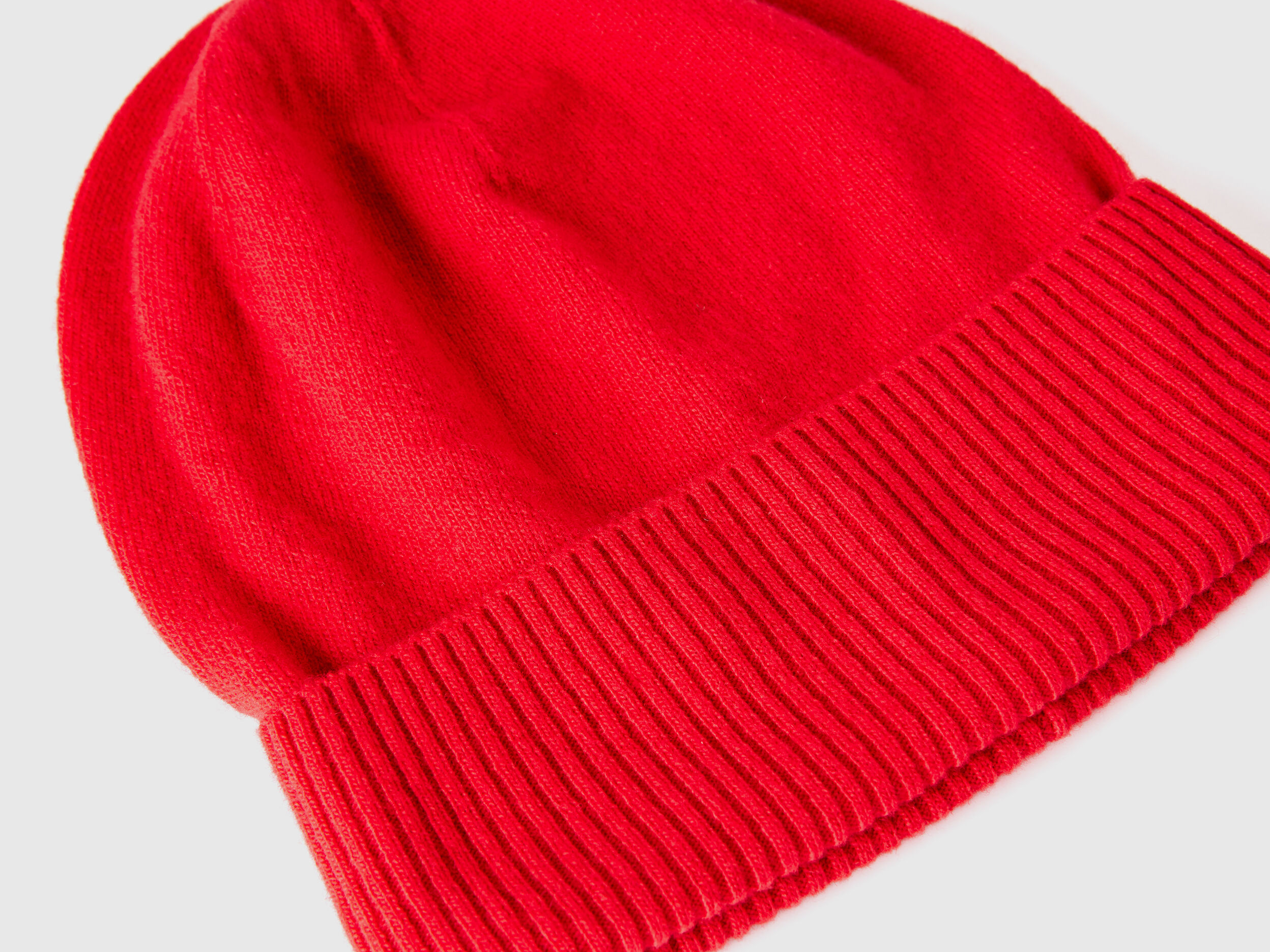 Hat in pure Merino wool - Red | Benetton