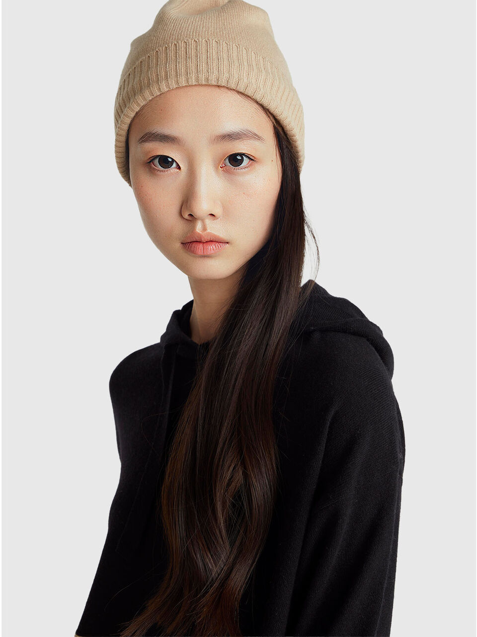 SWEATER W/HOOD Mujer image number null