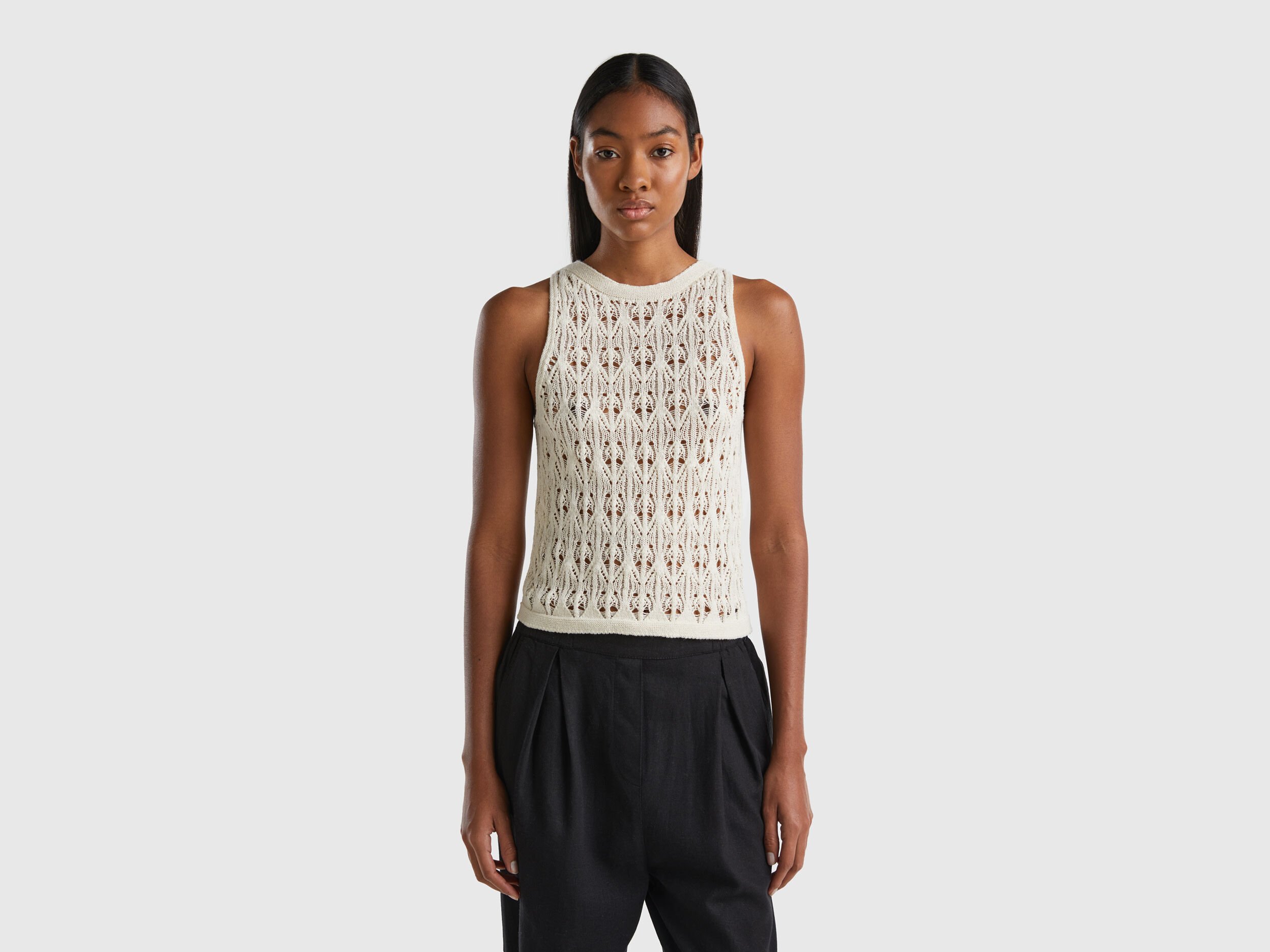 Beige crochet shop top