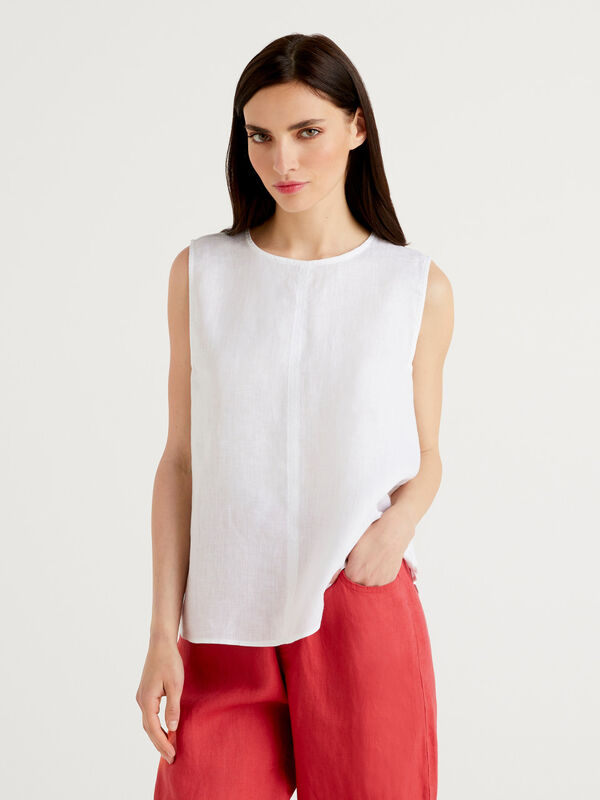 Sleeveless blouse in pure linen Women
