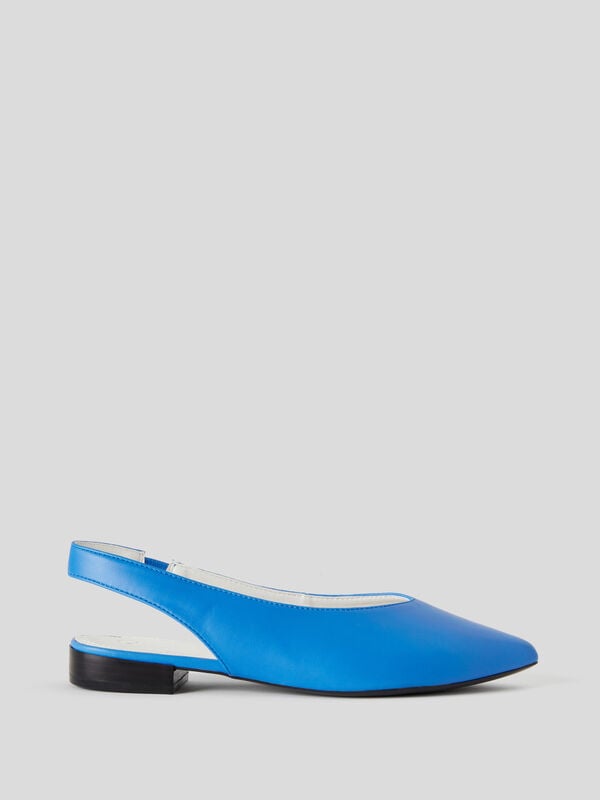 Pointed-toe flats Women