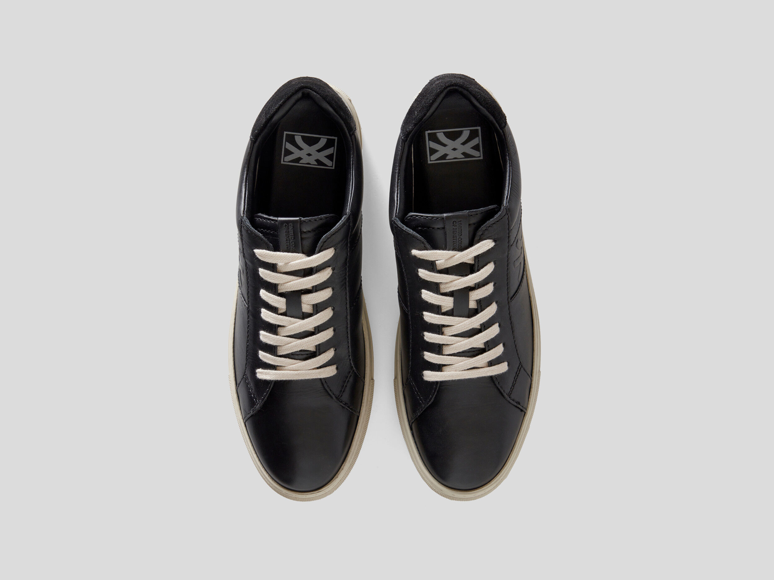 Sneakers in genuine leather with logo Black Benetton