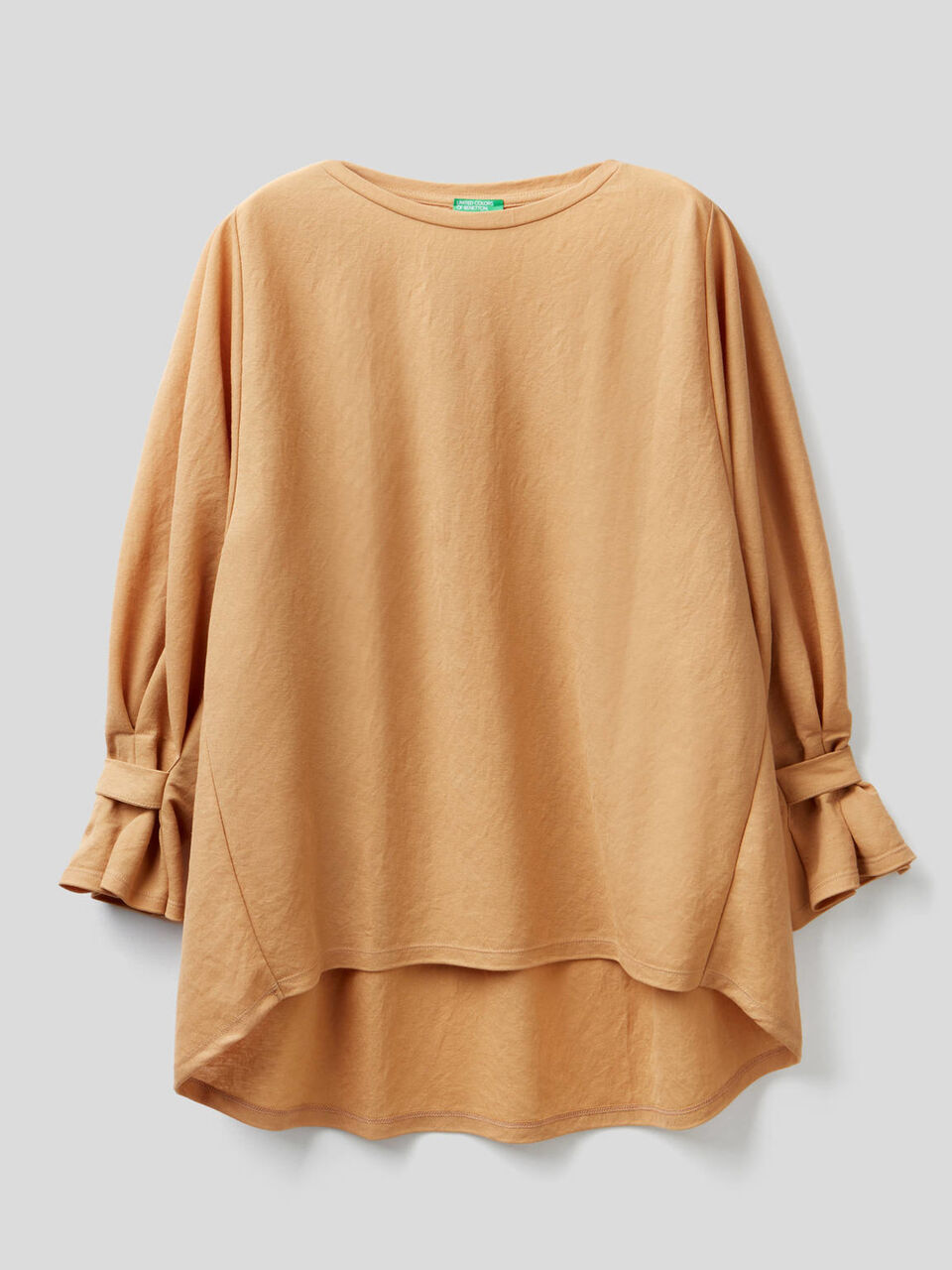 Blouse with gathered sleeves image number null