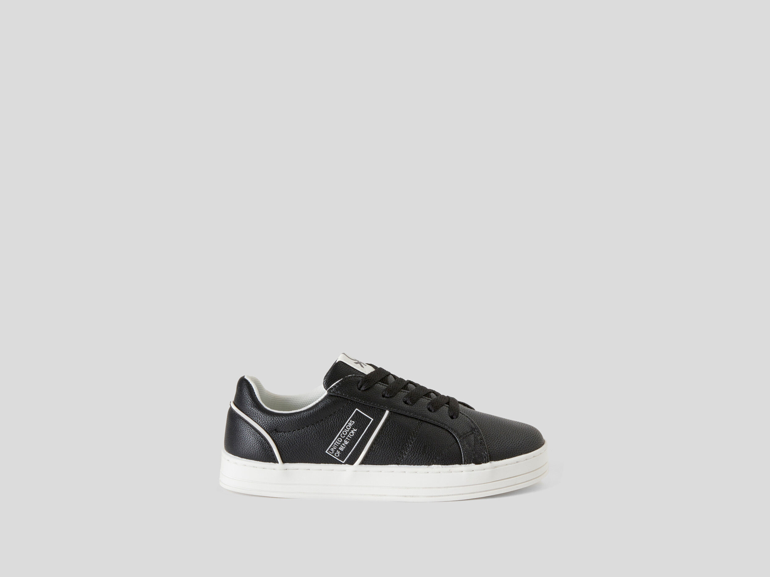 Buy United Colors Of Benetton Men Perforated Lace Up Sneakers - Casual Shoes  for Men 25240698 | Myntra