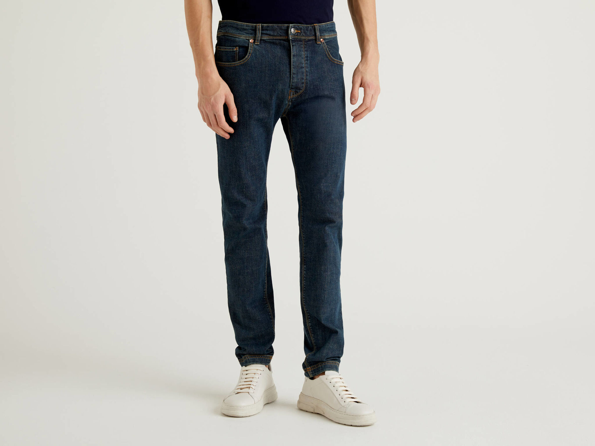 Skinny fit jeans image number null