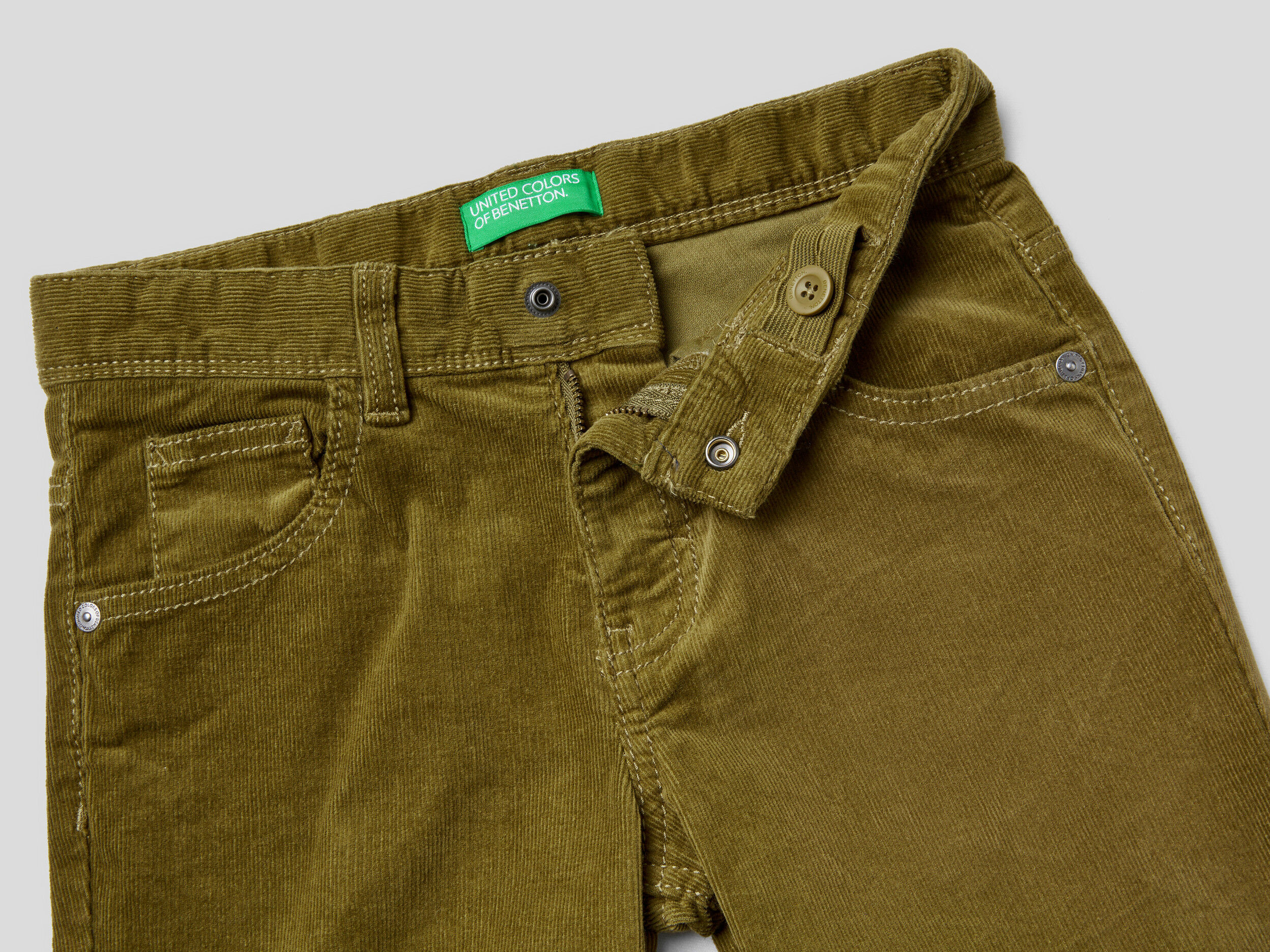 Regular Fit Corduroy trousers - Light sage green - Men | H&M IN