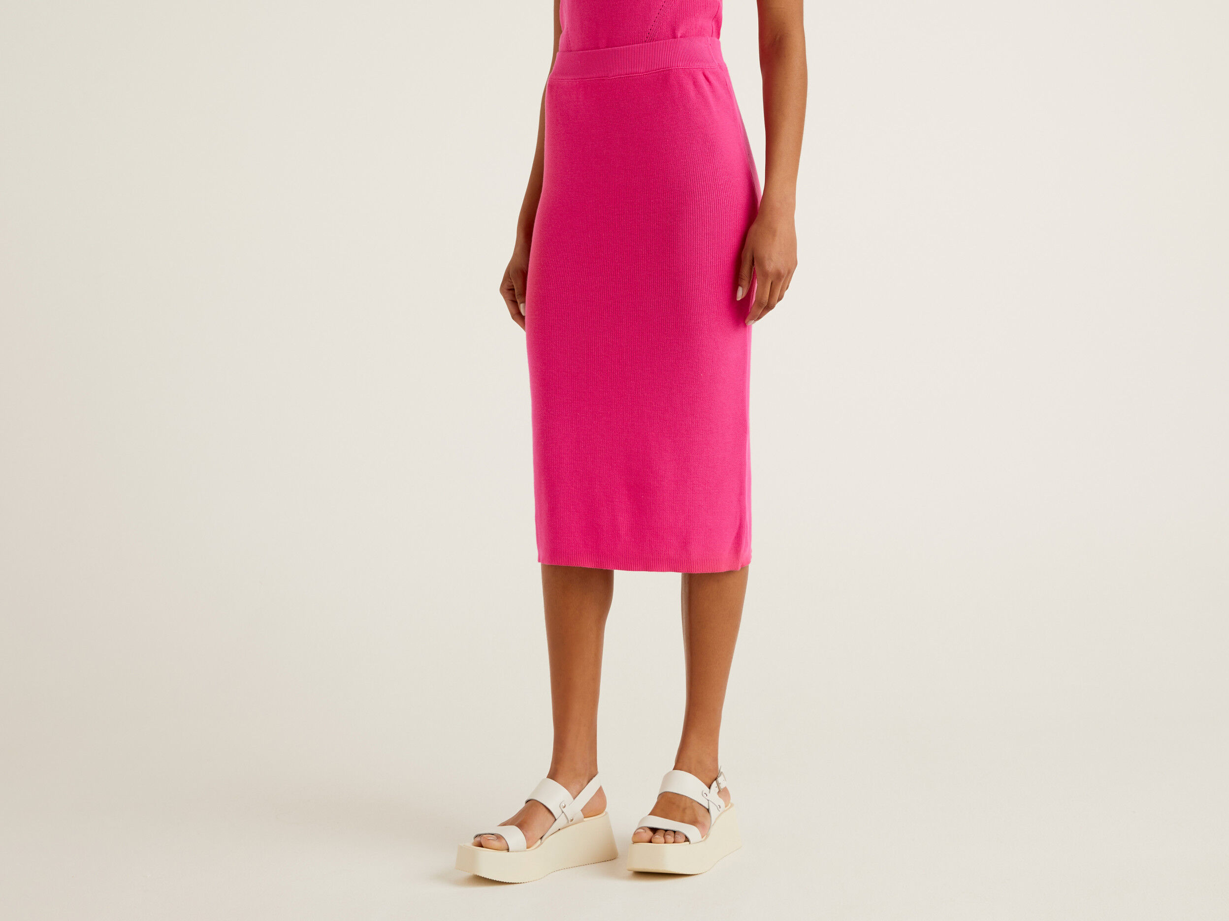 Hot pink midi outlet pencil skirt
