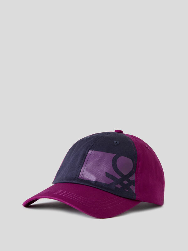 Burgundy cap with printed logo Men